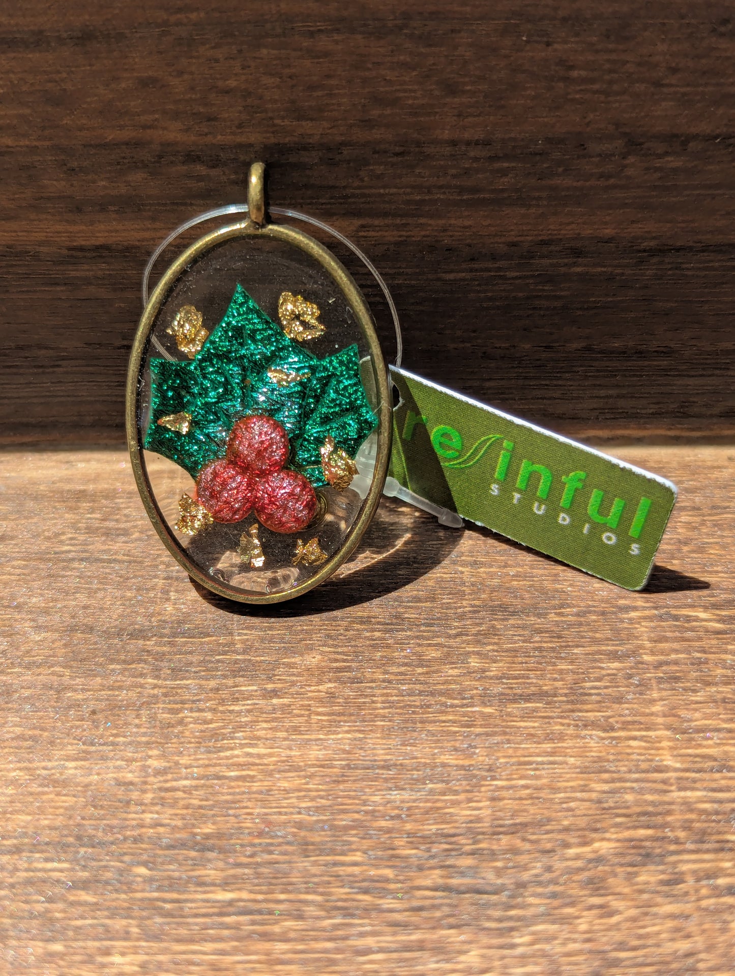 Floral inclusion pendants